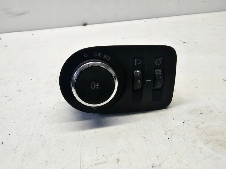 OPEL CORSA E prekidač prekidač farova svjetla 13470443