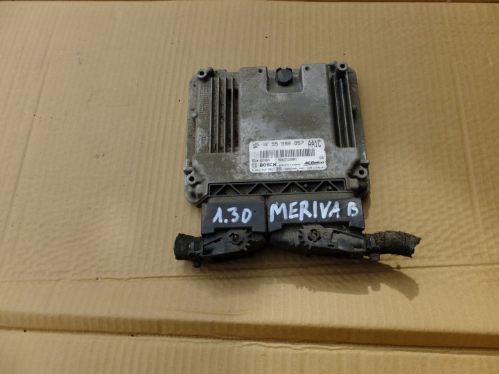 riadiaca jednotka MOTORA opel meriva B 1,3 cdti 55580857 0281018081