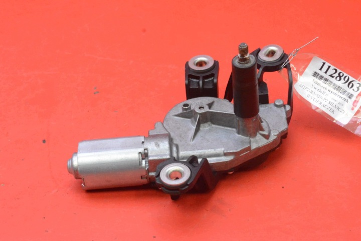 Motor des Scheibenwischers heck 5K6955711B VW GOLF 6 VI 5D HB 08-15