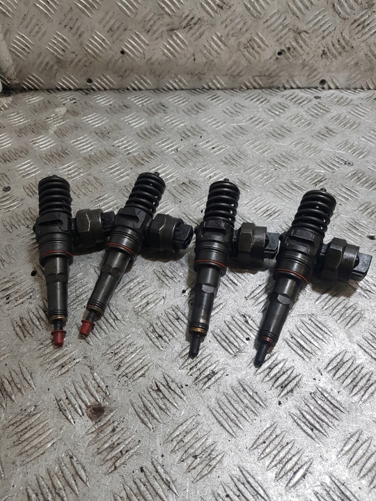 POMPOWTRYSKIWACZE KOMPLET VOLKSWAGEN PASSAT B5 FL 038130073AC