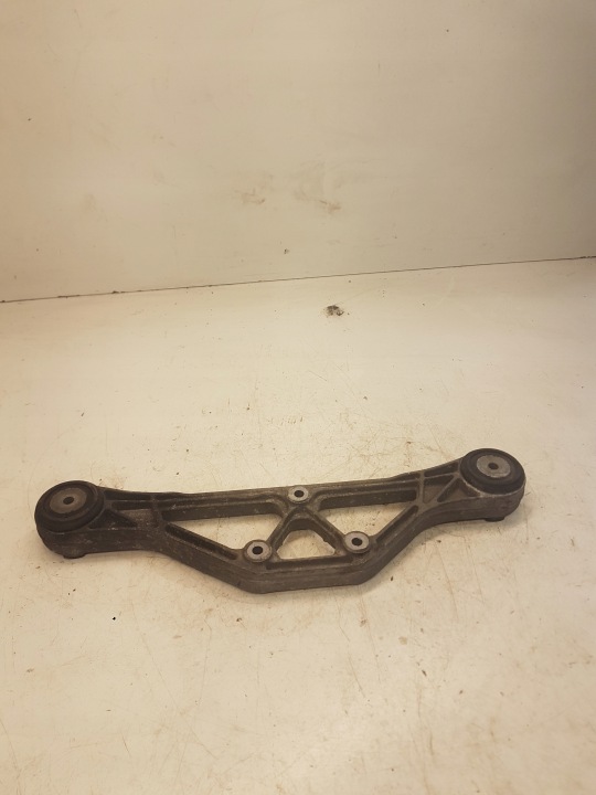 držák MOSTU AUDI A8 D3 LIFT 4E0599285A