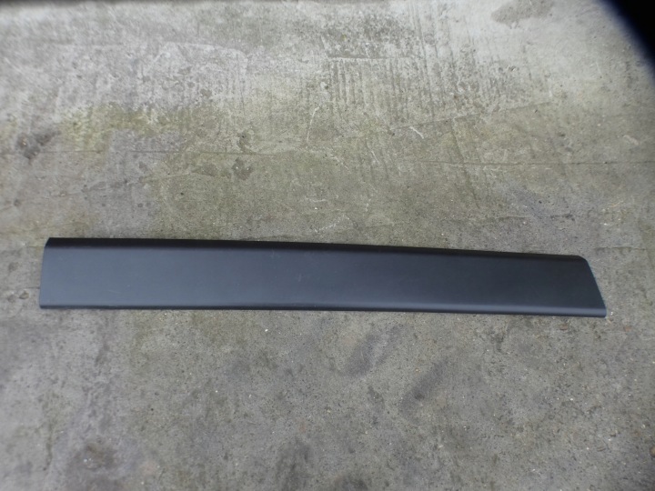 lista oldalsó bal RENAULT MASTER III IV 828210160R