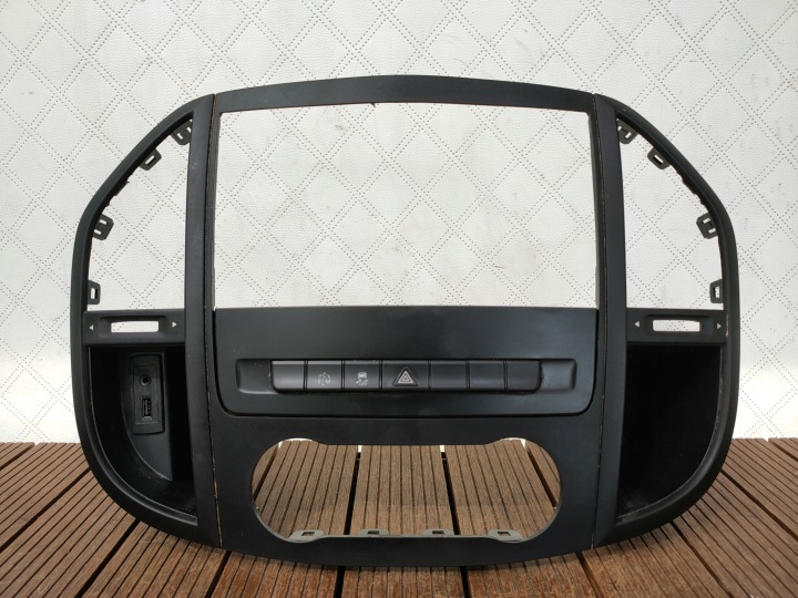 MERCEDES VITO W447 14-25 frame consoles of the dashboard ROZDZIELCZEJ A4476890011