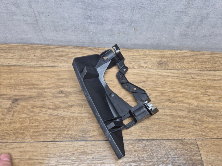 BMW F32 F80 F36 support holder lights right BI-XENON bracket 1305819031