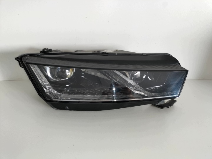 Feux phare Avant reflektor Droit SKODA OCTAVIA 4 IV 19- FULL LED
