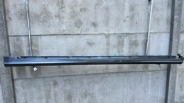 Leiste Schutzleiste schwellen links SAAB 9-5 95 Blende Gehäuse DER SCHWELLE Seitenschweller Farbe 303