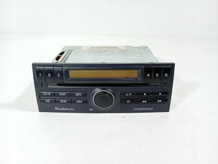 Skoda Fabia 1 e LIFT 99-08 RADIO ORYGINALNE CD brakuje kodu OE 6Y0035156E