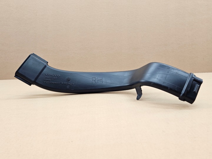 drain intake air right rear part VOLVO XC90 II