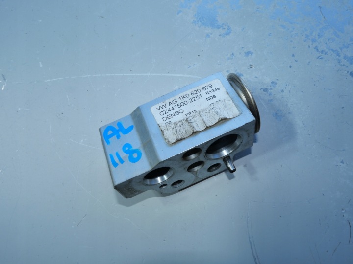 Vanne ROZPREZNY VW SEAT SKODA AUDI 1K0820679