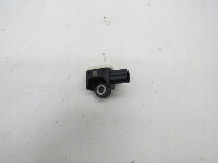 Beschleunigungssensor Crashsensor AIRBAG VOLVO S60 II V60 und 8V4T14B006AA 110527