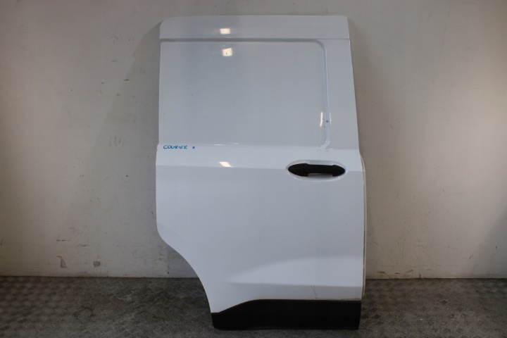 dvere kompletné pravý zadok zadné posuvné FORD TRANSIT COURIER MK2 2024