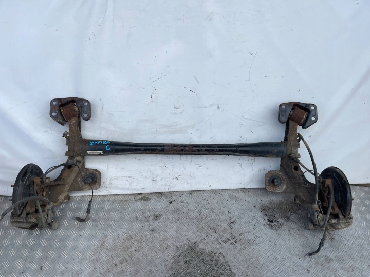 achse Achsträger träger heck hinten OPEL ZAFIRA C 11- 1.6 TURBO