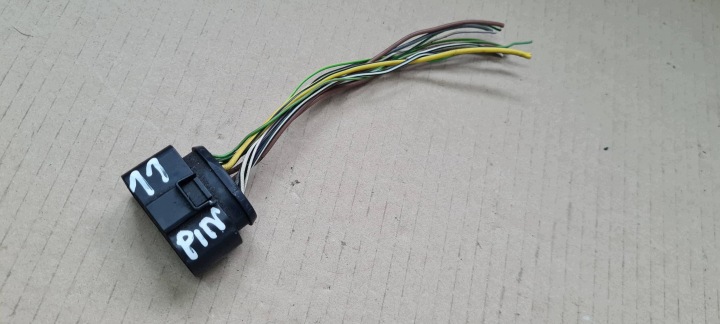 A5 8T LIFT Connector Contact KOSTKA Leuchte 3C0973737 A6 C7 4G Q5 A7 4G A4 B8 LIFT
