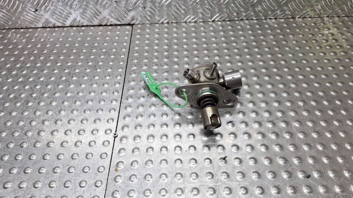 Pompe alimentation carburant A2700700501 MERCEDES CLA W117 GLA W156 W176 W246 W205 1.6 CGI