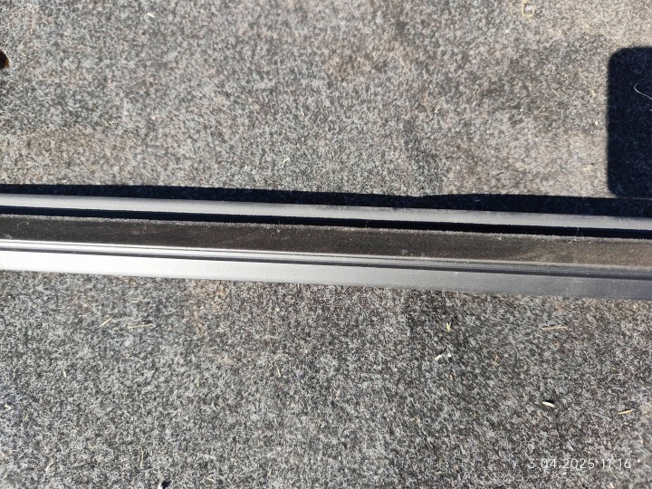 Zadná tabuľa sprievodca Volkswagen PASS B5.5 8