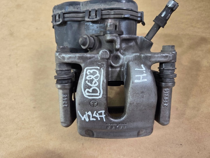 Mercedes-Benz W117 W246 W242 CLA GLA GLB pinza freno freno posteriore sinistra (B683)