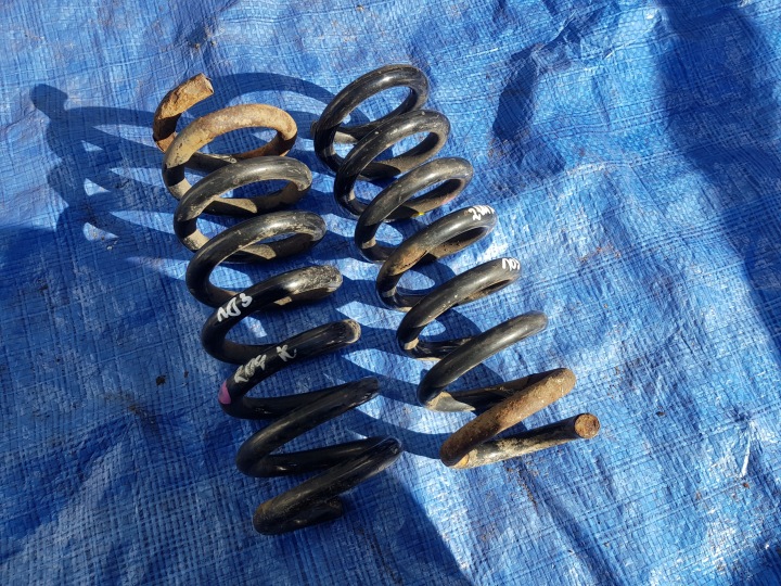 springs rear part KOMPLET MERCEDES W204 W207