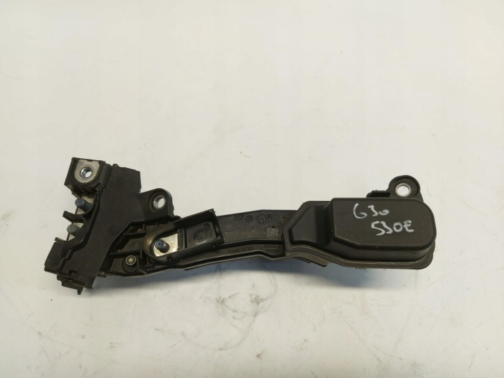 BMW G30 530E ROZDZIELACZ feszültség 9339829