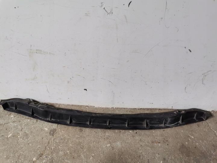 Grille égouttage JEEP CHEROKEE KL 68102559AD