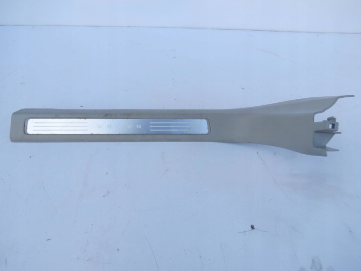 lišta krytka PRAHU PODSWIETLANA VOLVO V90 T8 HYBRYDA 31377617