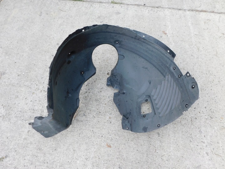 BMW X1 U11 podblatník pravé predok Originál peknÉ 41628 SP08658