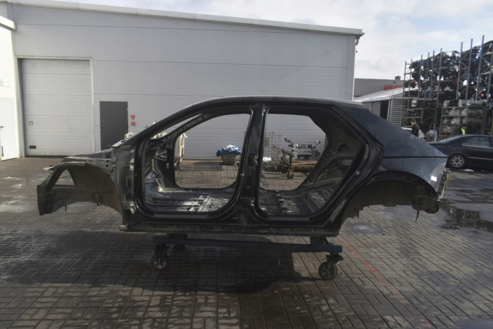 Radhaus Längsträger Kotflügel links rechts heck Säule Seitenschweller HYUNDAI IONIQ 5 V 21