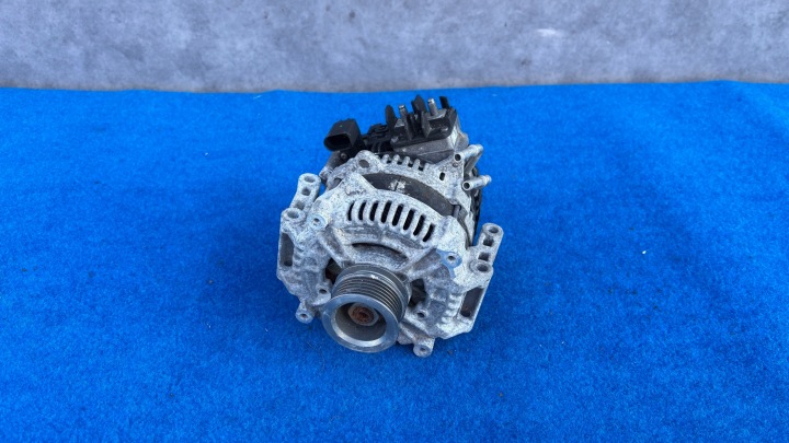 Alternateur AUDI E-TRON Q4 Q5 Q6 Q7 Q8 VW SEAT 06M903030A K94/103L