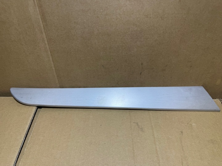 AUDI A6 C6 LIFT lišta DEKOR BOCZKA dvere ľavý zadok ľavá zadná 4F0867419