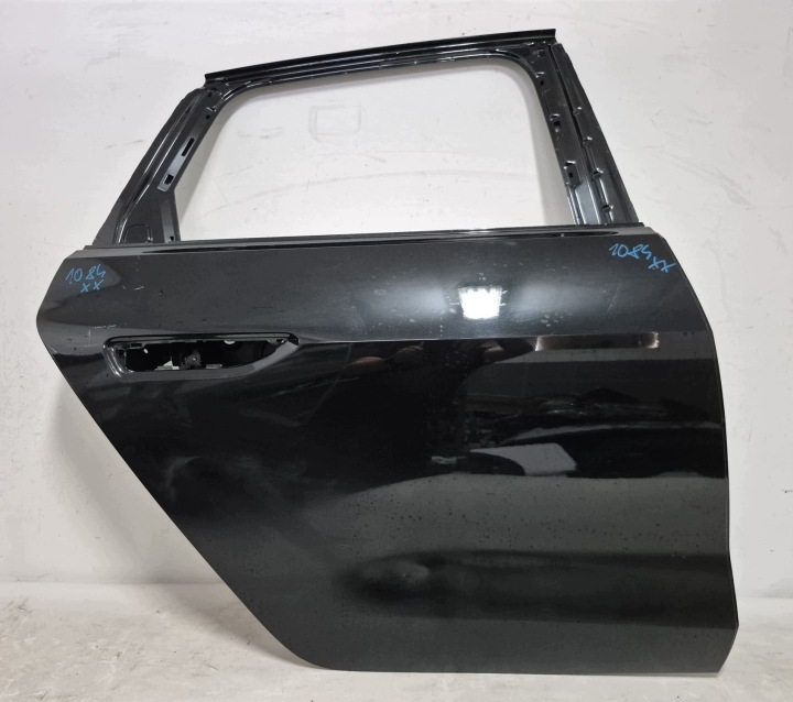 AUDI A5 B10 8B9 KOMBI 24- dvere pravé zadok zadné 8B9833052