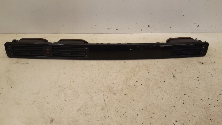 Dekor armature kratki rešetka ventilacije 30715143 Volvo V70