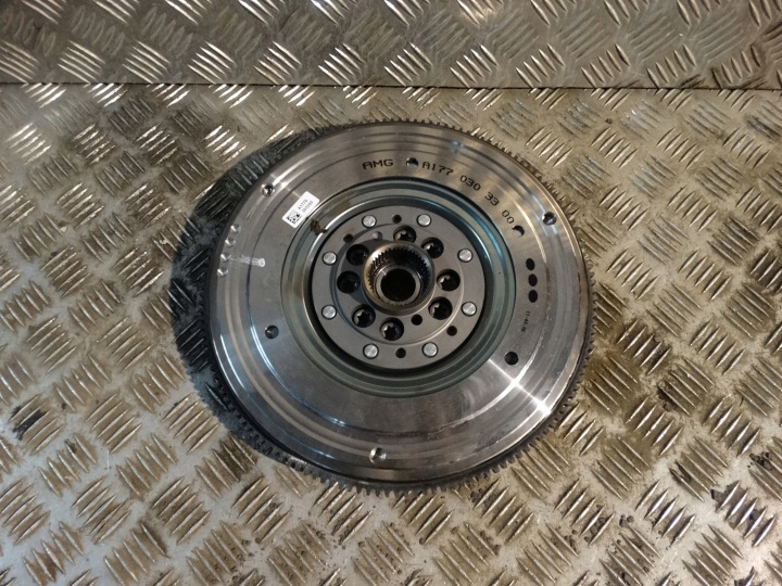 IDEALNY KPL. DWUMAS MERCEDES W177 177 1
