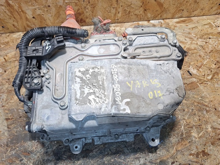 INVENTER FALOWNIK control unit TOYOTA YARIS III 1.5 HYBRYDA G9200-52031