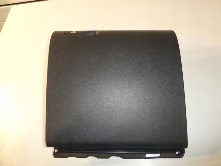 VW GOLF VI plus passenger compartment of the passenger 5M1857097Q