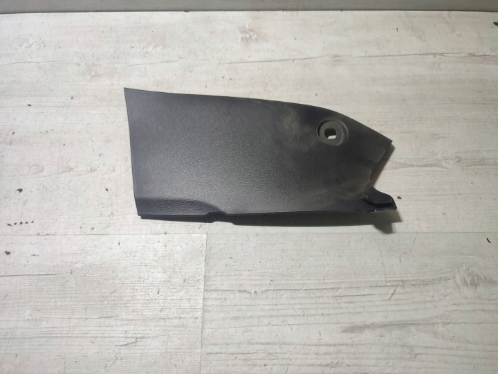 Peugeot 2008 II 2020 sinistra Bocchetta element tunelu srodkowego