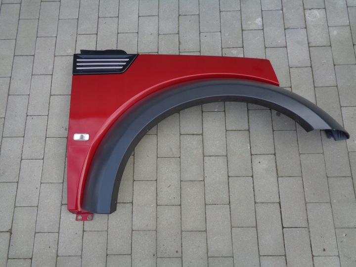 fender right + moulding right front DODGE NITRO