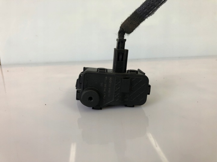 VW TOUAREG dämpfer klappen tankklappe des kraftstoffsbehälters 7P0810773B