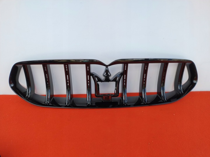 MASERATI GRECALE V6 GRIGLIA NUOVO ORYGINLAL 670170829 DOM2AC