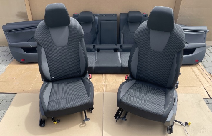seats side SKODA OCTAVIA IV KOMBI as new KOMPLET