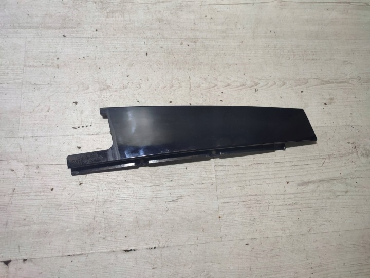 Mercedes-Benz GLA W156 2015 rear part side left moulding door tylnych
