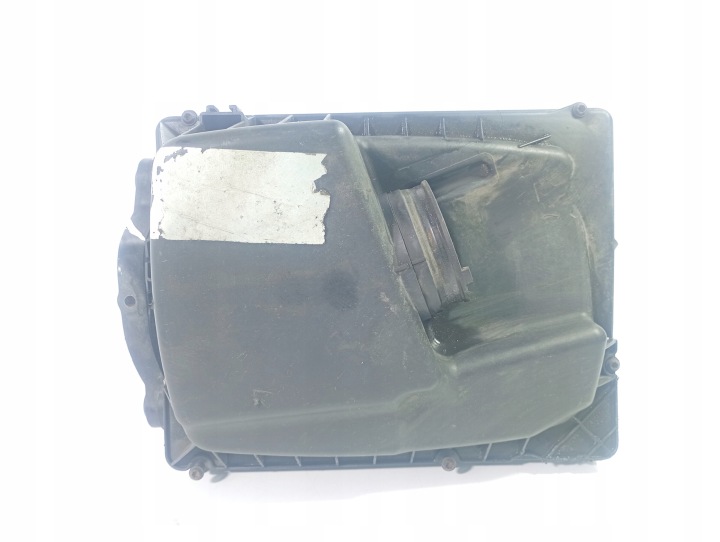 Opel Zafira B 1.9 D 05-14 cover of a filter, air OE 4613885936