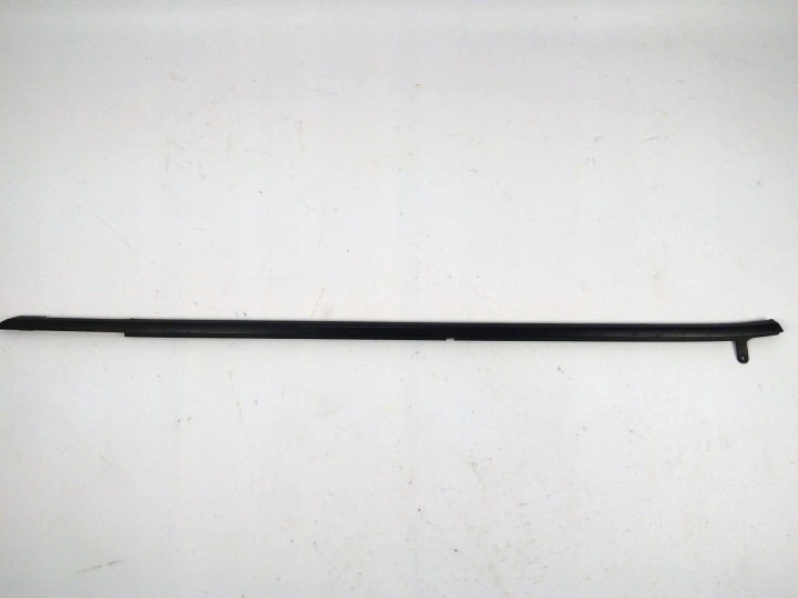 Chevrolet Camaro SS gasket moulding dust exterior LH 2016-18