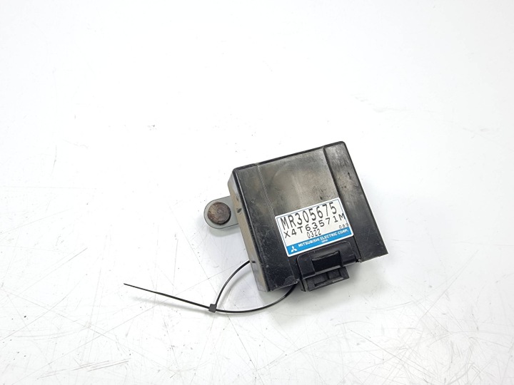 modul MR305675 MITSUBISHI PAJERO III V80