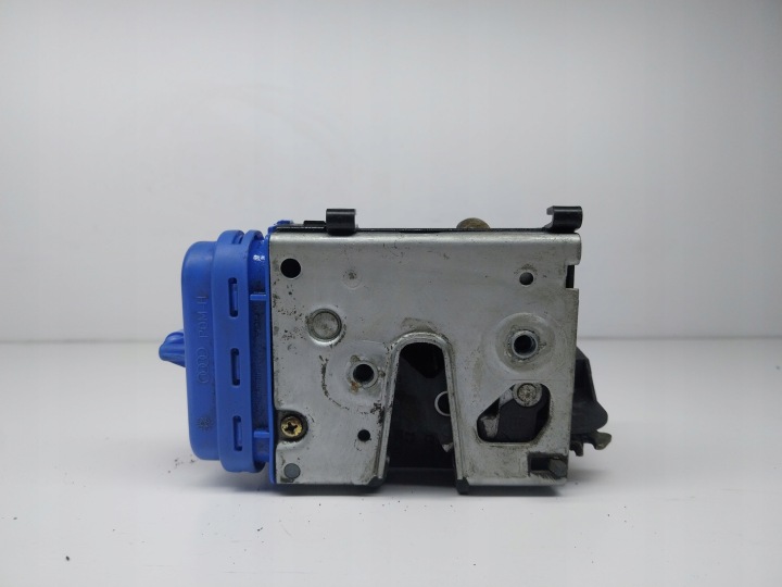 4A0839016D de la Serrure Portière Droite Arrière AUDI A3 8L 5D europa