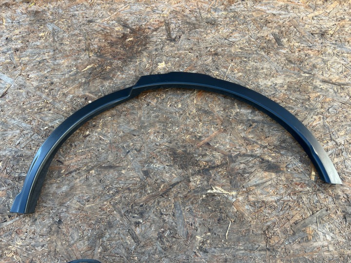 moulding of a fender left rear part LAND ROVER DISCOVERY SPORT L550 14- FK72-290E23-BB