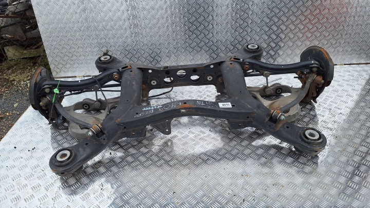 Renfort pare choc Pont arrière Pont essieu Suspension Arrière A164350032 MERCEDES ML W164 AMG 4MATIC