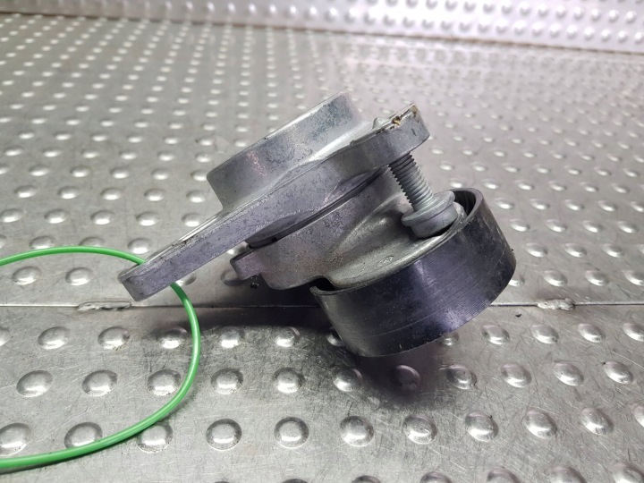 Spanner rolle PASKA 04L903315A VW GOLF VII A3 8V PASSAT B8 1.6 2.0 TDI