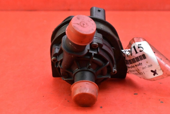 pump pump circulation of water 2Q0965567 SKODA OCTAVIA 3 III 1.5 TSI 150 KM 17-20