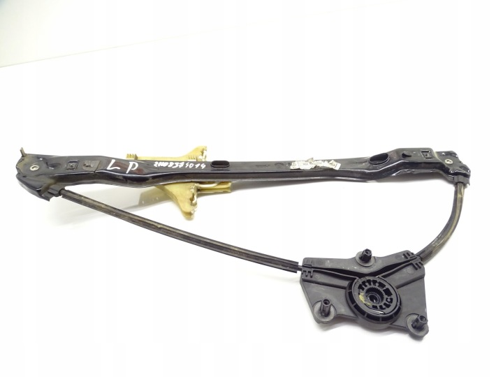 window regulator mechanism left front VW AMAROK and 2H 2H0837401G