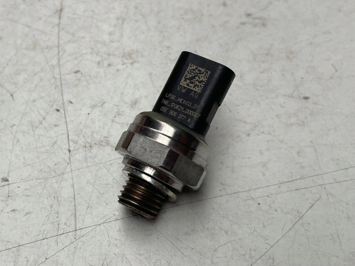 Capteur Pression Huile Skoda Fabia Mk3 (NJ) 05E906277A !J