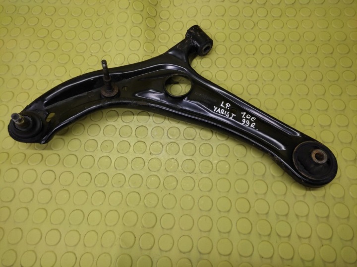 TOYOTA YARIS 1.0 Querlenker links vorne